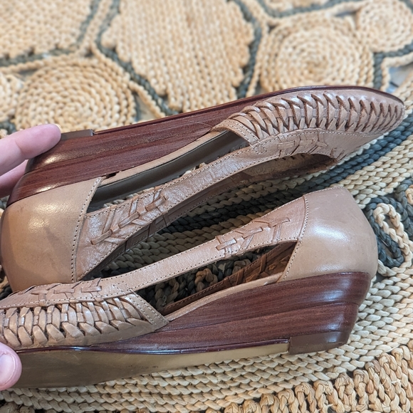 Vintage Mini Wedge Heel Sandals - Picture 7 of 11